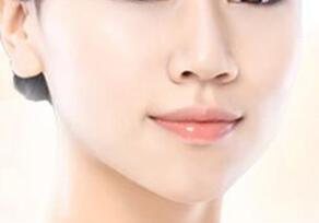 鼻翼縮小手術(shù)的價(jià)格要多少錢(qián)