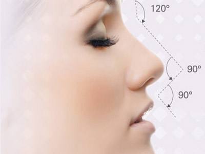 隆鼻手術后多久能化妝