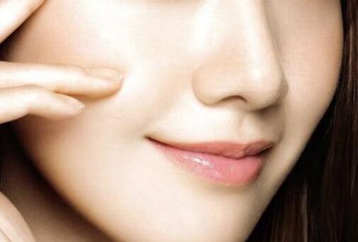 假體隆鼻恢復(fù)過程痛不痛