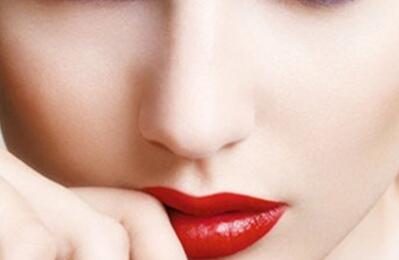 假體隆鼻失敗可以修復(fù)自然嗎