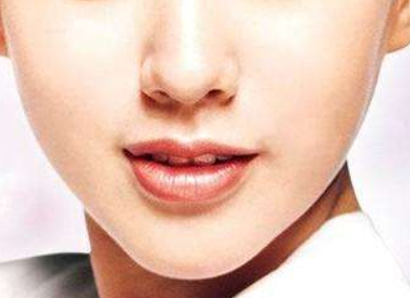 假體隆鼻多久可以上班