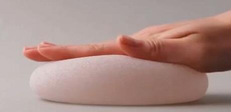 隆胸假體應該選擇多大的型號比較好